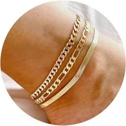 Permanent jewelry made of 14K gold
