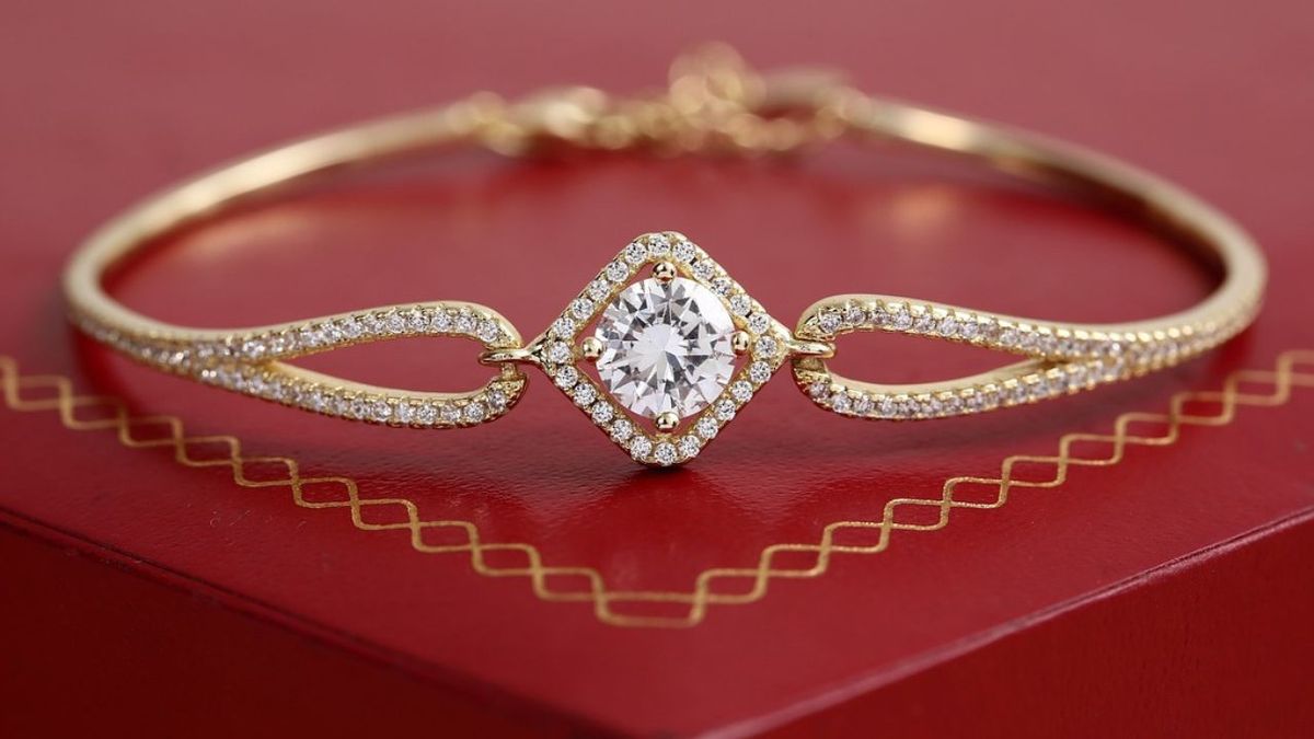 Is Permanent Jewelry Worth It? The Eternal Question